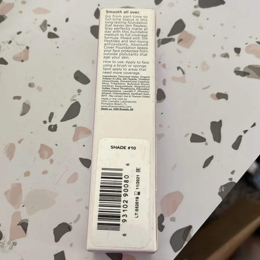 Ofra Cosmetics Absolute Cover Foundation in Shade 10